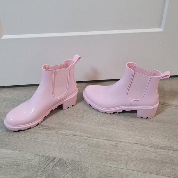 JustFab Roonie Pink Rain boot - Picture 3 of 5